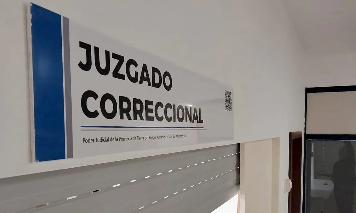 Tribunal de Río Grande durante audiencia de juicio por violencia de género