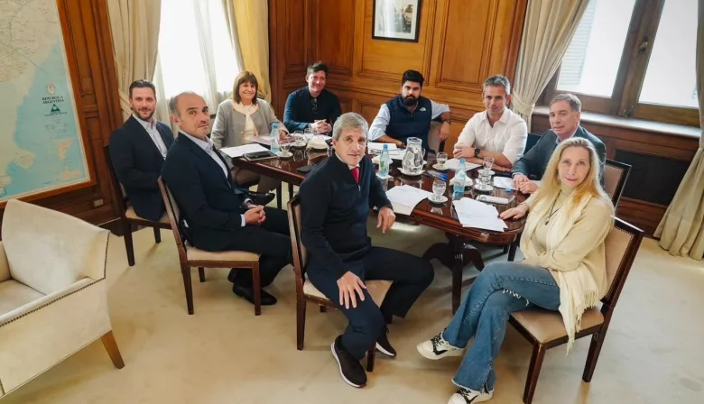 Reunión de la Mesa Política en la Casa Rosada con legisladores nacionales