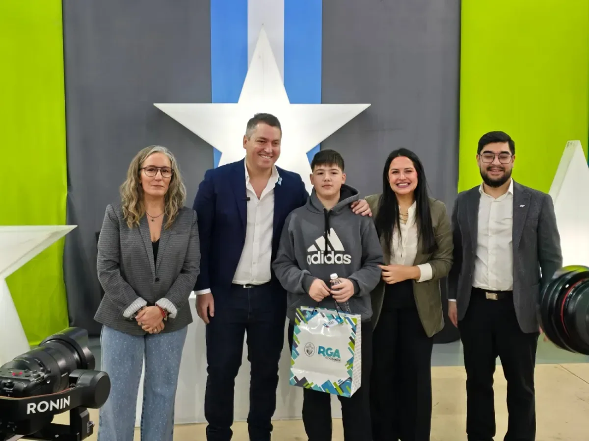 Concejales de Río Grande junto al intendente Martín Pérez en acto por el 105° aniversario de la ciudad