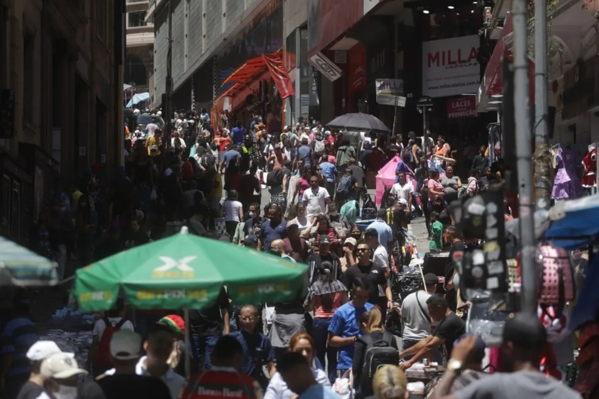 Brasil supera los 214 millones de habitantes con fuerte desaceleración demográfica