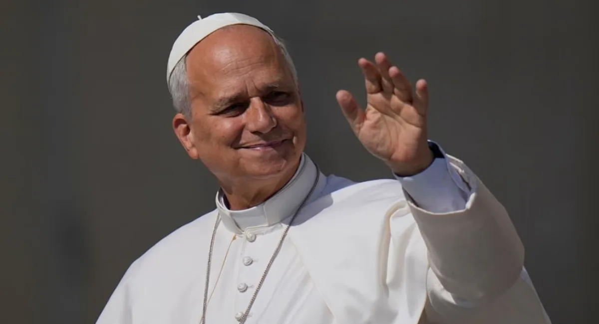 Buscan declarar no laborables el 9, 10 y 11 de noviembre por la visita del Papa a la Argentina
