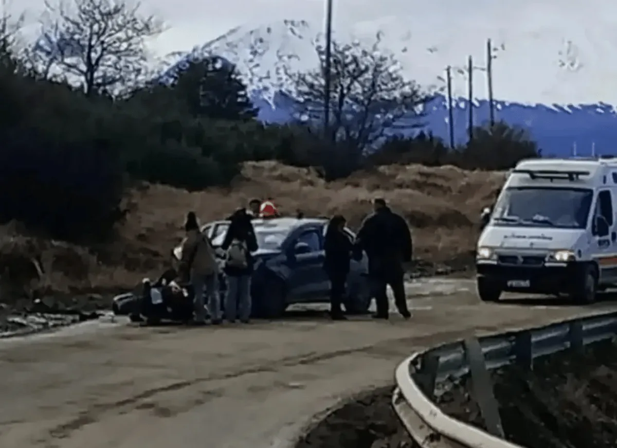 Choque frontal en Ruta 3: motociclista trasladado de urgencia al Hospital Regional