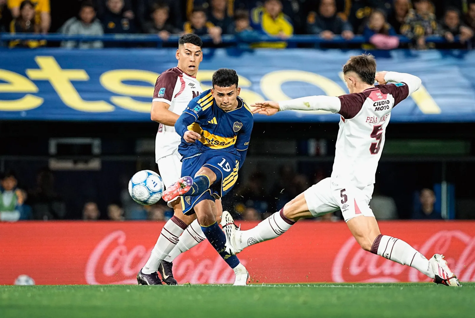 Boca recibe a Talleres por el Torneo Clausura en la víspera de la Sudamericana