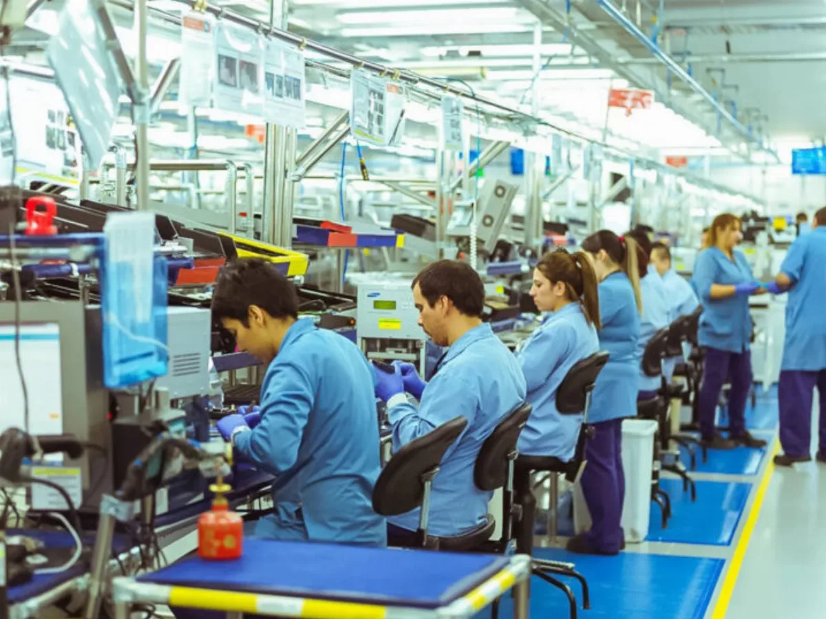 Empleo electrónico en crisis: cayó 47,1% en Tierra del Fuego y la Resolución 351/26 genera nuevas alarmas
