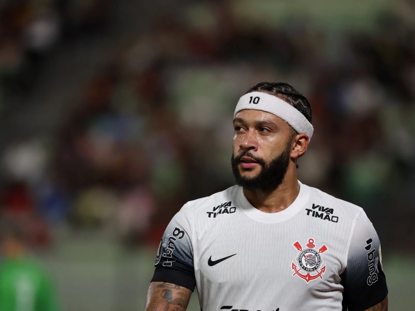 Memphis Depay apuntó contra Corinthians: "No dejaré este comportamiento sin sanción"