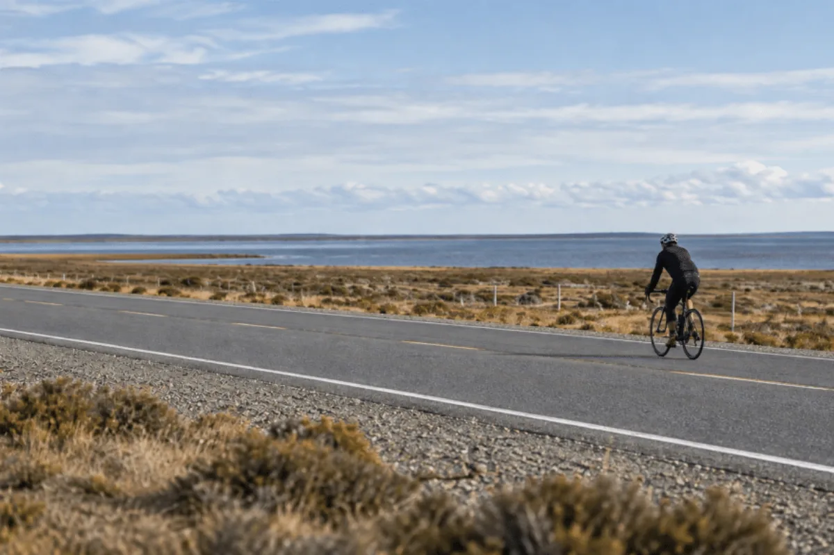 Rutas seguras para ciclistas y conductores: piden extremar precauciones en Río Grande