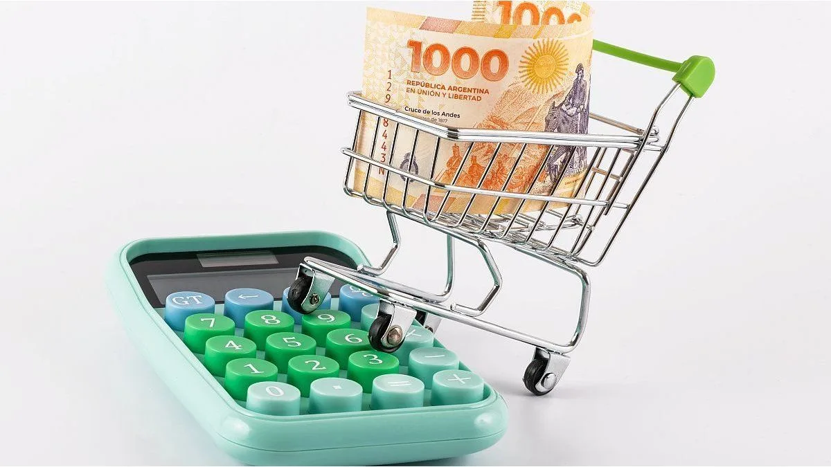 La canasta básica subió 2,2% en julio y una familia necesitó más de $1.560.000 para no ser pobre