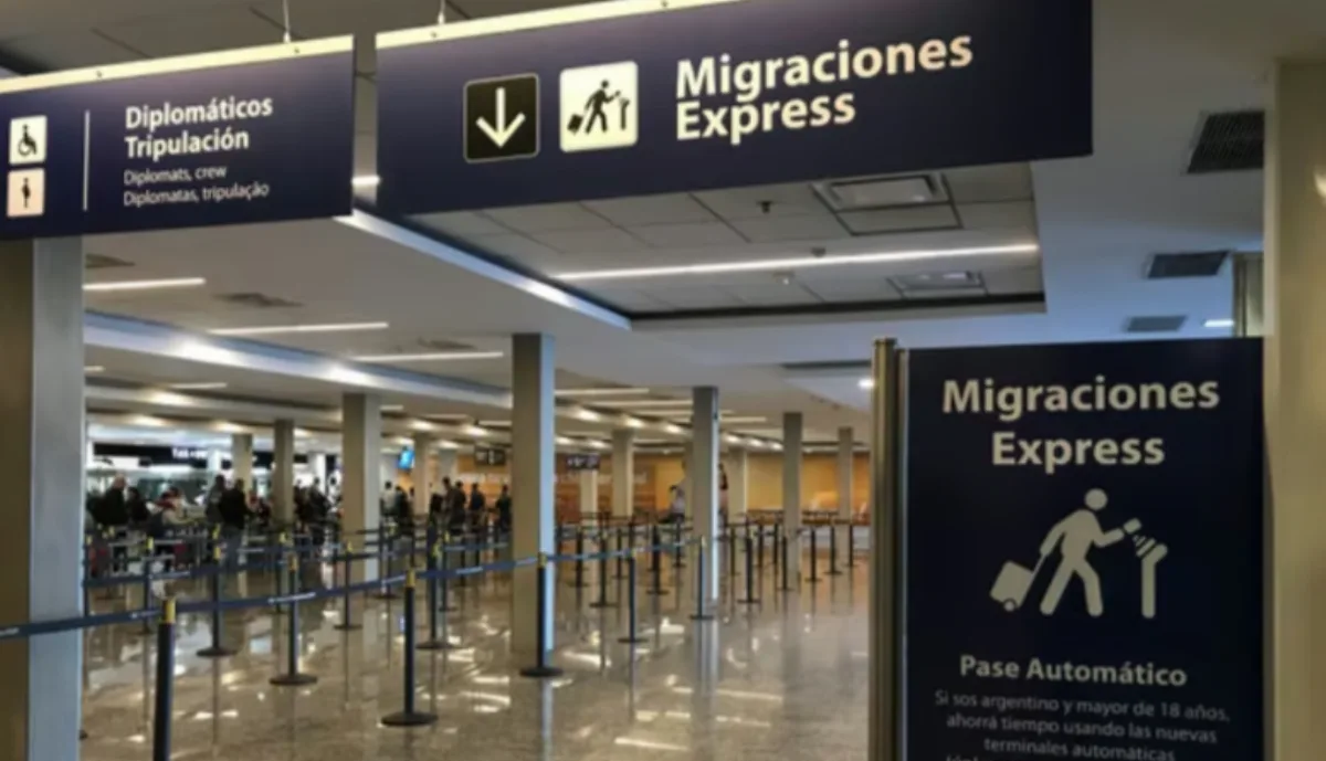 Migraciones no registra el ingreso de Flavio Bolsonaro a la Argentina
