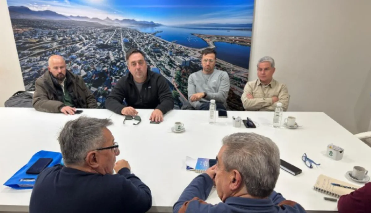 Presentan acción preventiva por daño ambiental en Malvinas