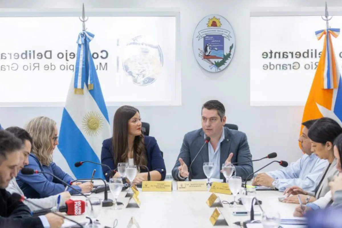 Martín Pérez presentó Presupuesto 2027 de Río Grande: $239.505 millones con énfasis en salud, obras y lo social