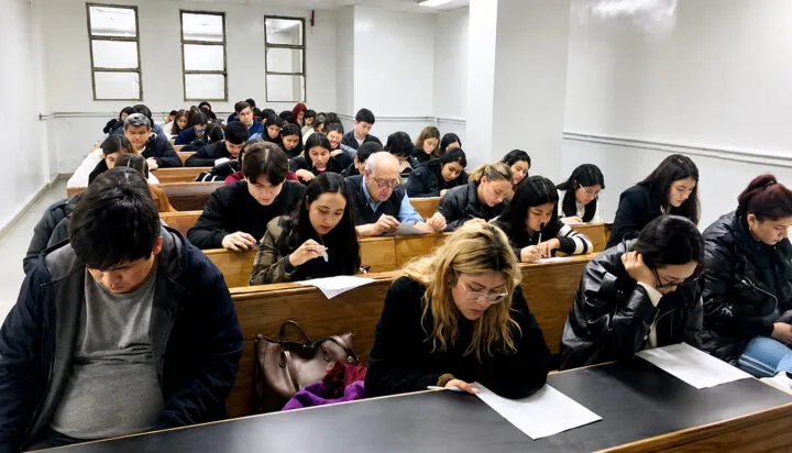 Proyecto fueguino de salud mental y prevención del suicidio llega a las aulas de la UBA