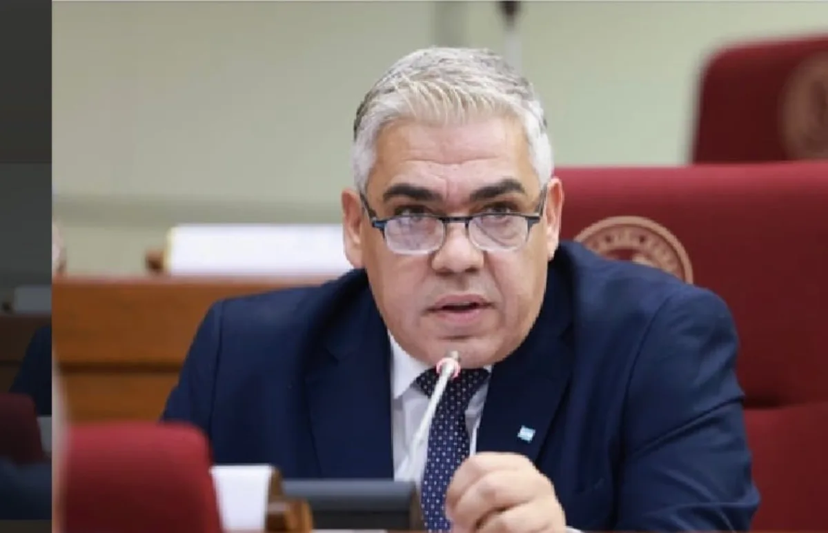 Alejandro Deanes reclama que la base naval de Tierra del Fuego sea “100% argentina”