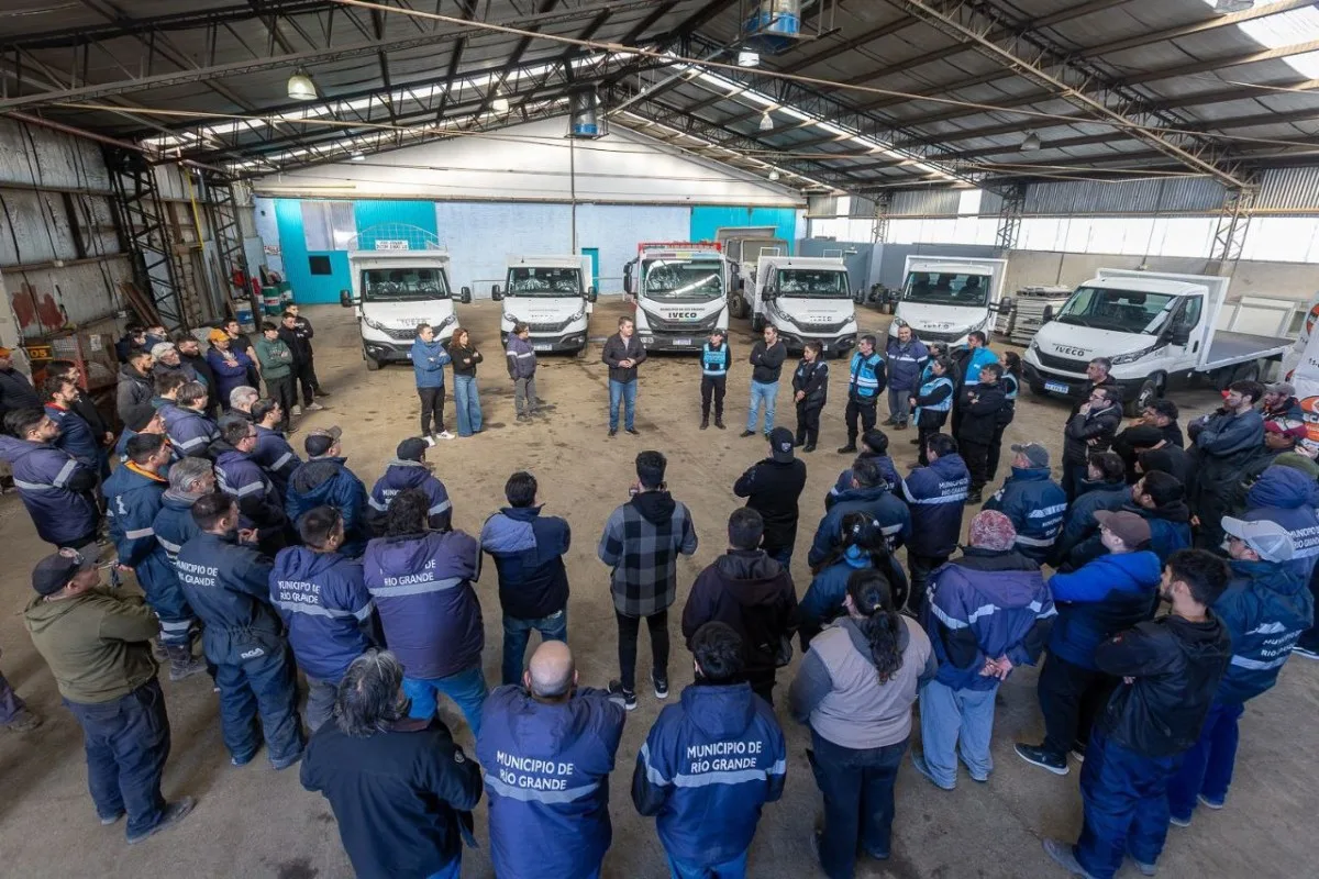 Río Grande incorpora siete nuevos vehículos para reforzar servicios municipales