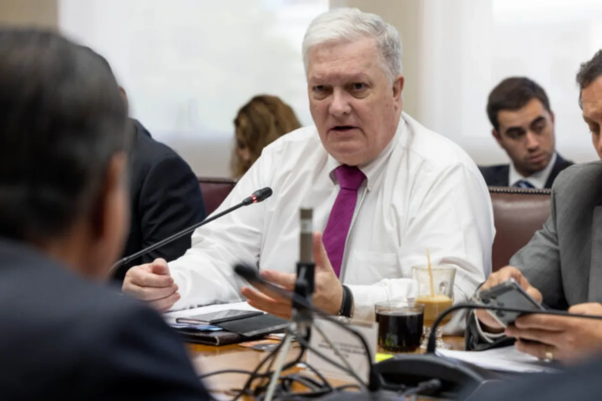 Senador chileno Kusanovic pidió cautela en tensiones por Malvinas y alertó sobre impacto en Tierra del Fuego y Magallanes